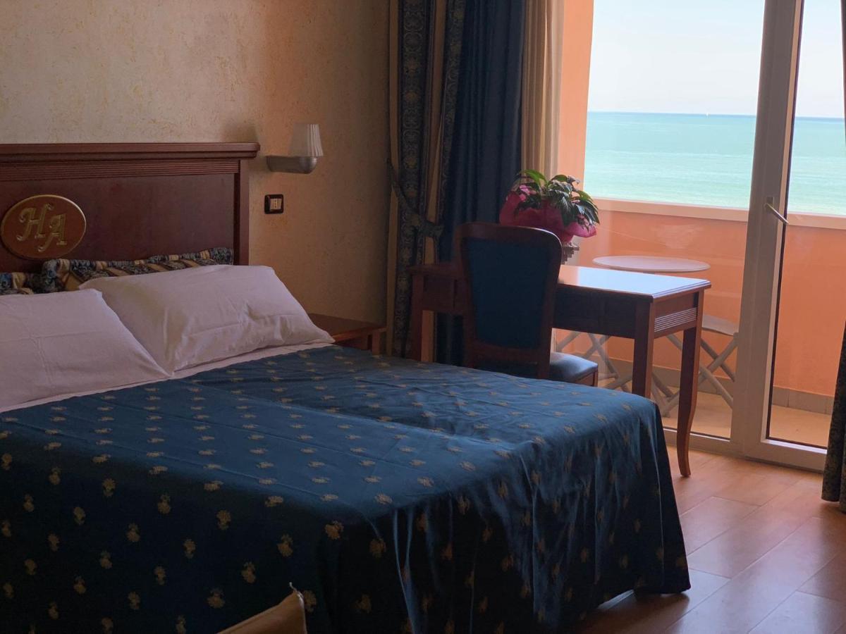 Hotel Alexander Resort Rimini Dış mekan fotoğraf