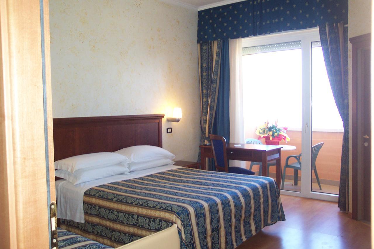 Hotel Alexander Resort Rimini Dış mekan fotoğraf