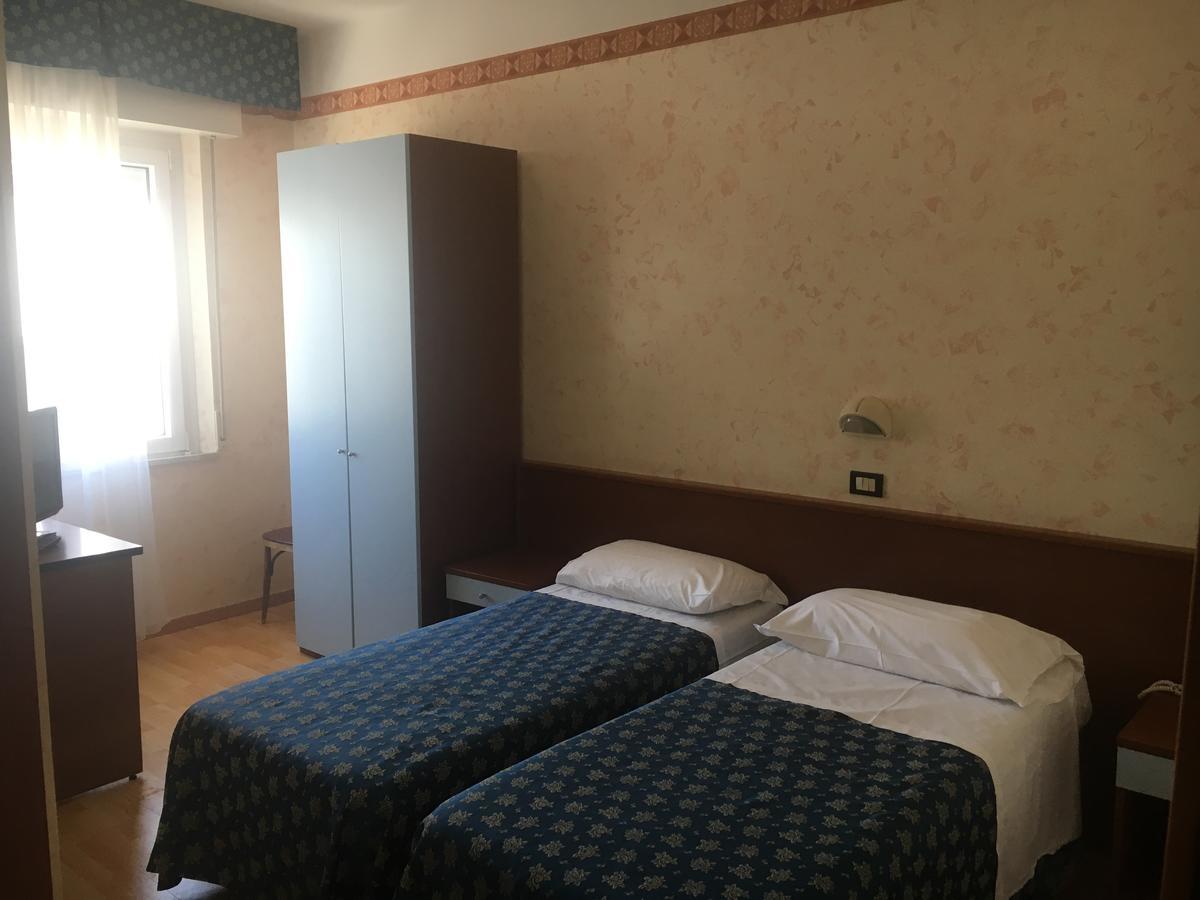 Hotel Alexander Resort Rimini Dış mekan fotoğraf